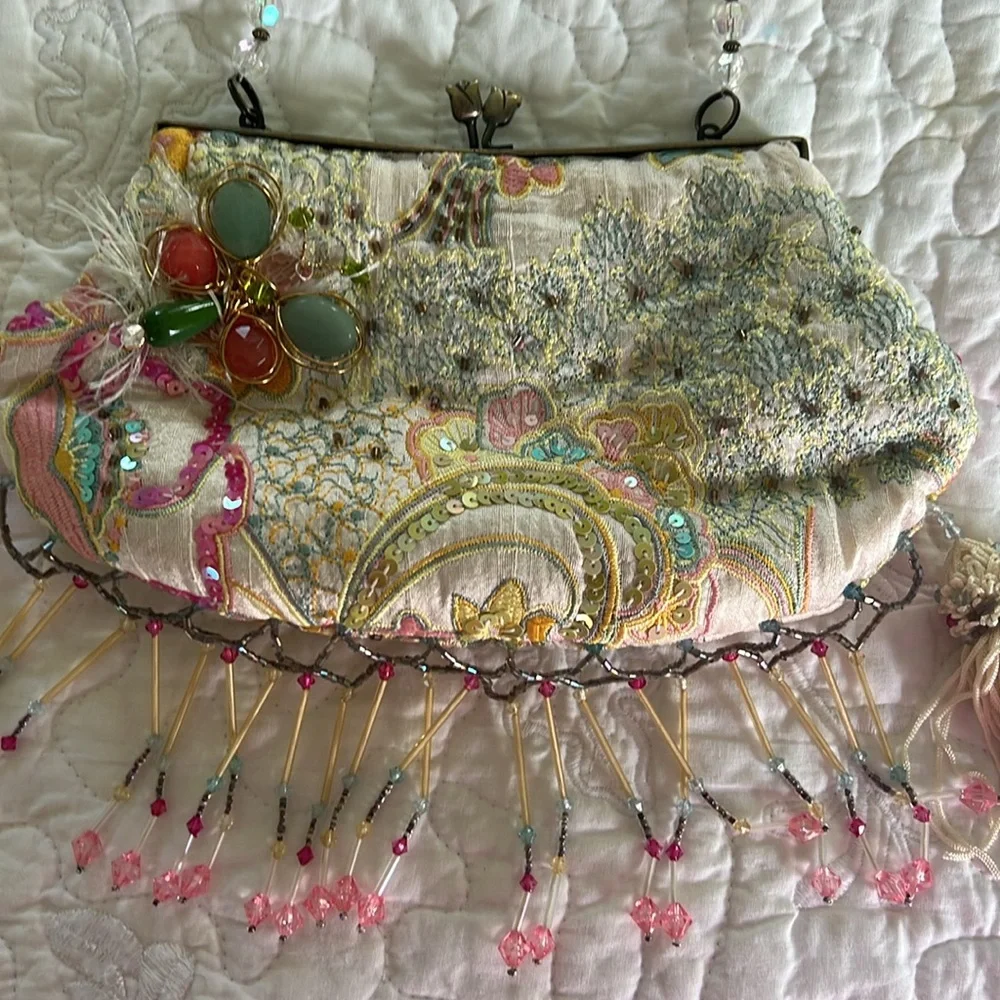 Vintage Mary Frances Designer Hand Stitched Purse. One of a kind. Never used. - Picture 3 of 11